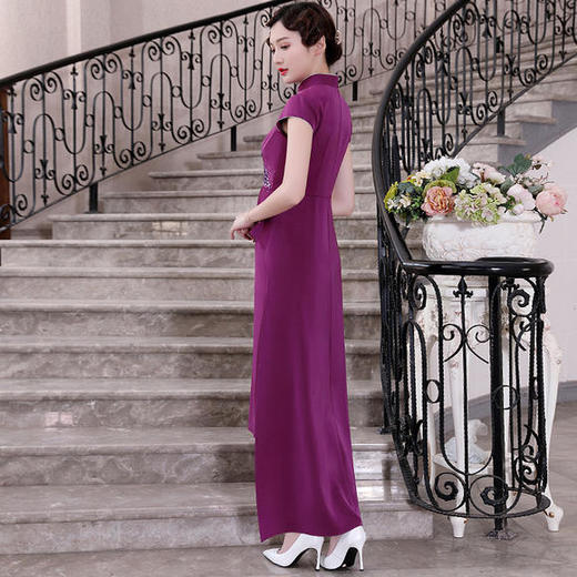 DLQ-A2382新款中国风优雅气质绣花高端宴会礼服 商品图1