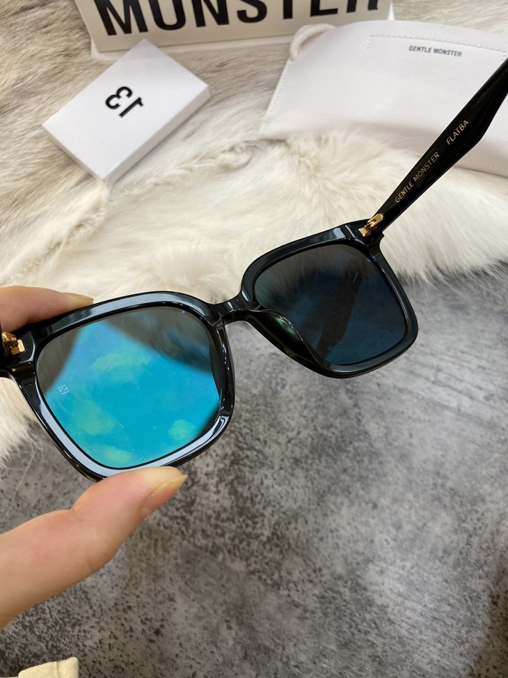 gm six bears/her 墨镜