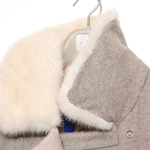 佐尔美冬季新品 纯色气质中老年女士中长款羊剪绒毛领大衣E84YJ27 商品图1