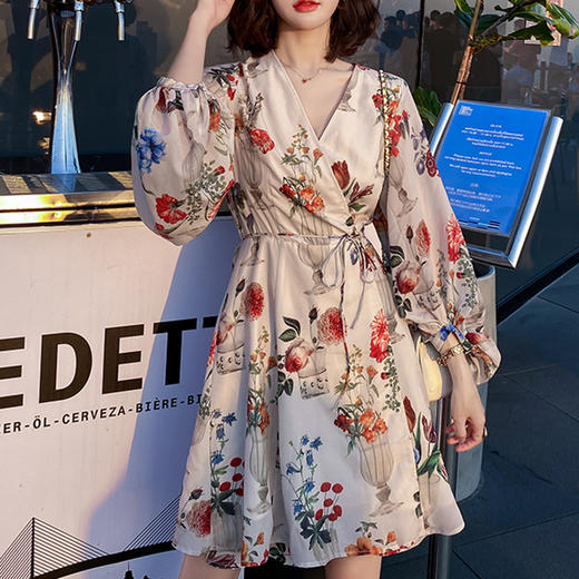 裁缝学苑 AG49v领连衣裙轻熟风灯笼袖裙子服装纸样裁剪图纸 商品图0