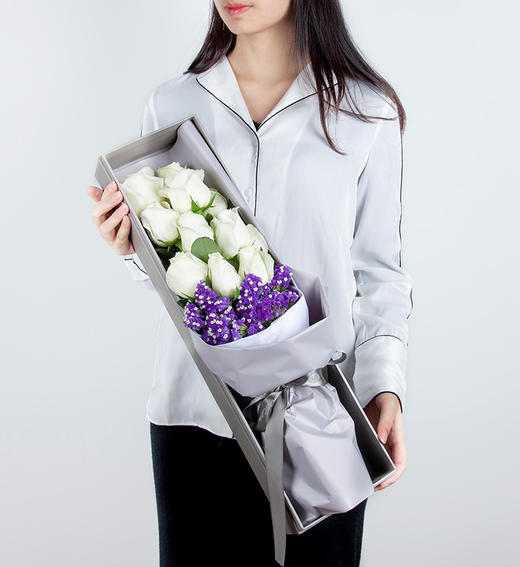 情书 Love letter，高档礼盒白玫瑰11枝，勿忘我适量-全国鲜花速递同城鲜花店配送生日花北京上海杭州广州深圳订花送花 商品图0