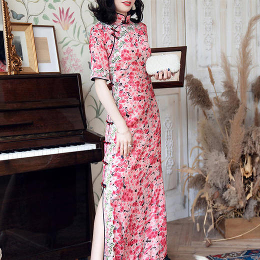 OY-90300立领斜襟中袖印花长款低开叉旗袍 商品图0