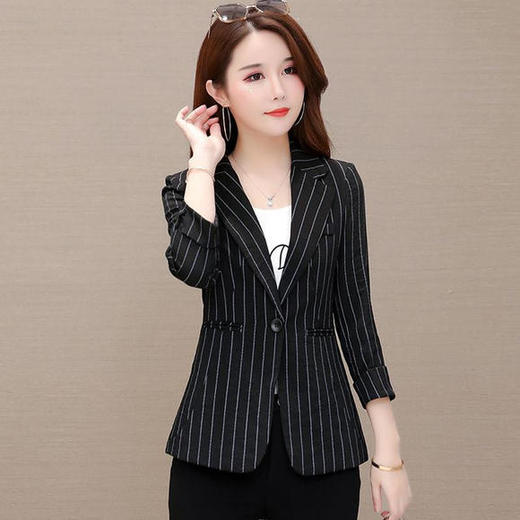 W-5717新款休闲流行条纹气质轻薄小西装 商品图2