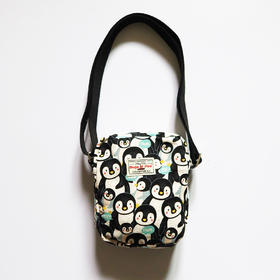 HUJI祤集Toast斜挎包插画OK小企鹅