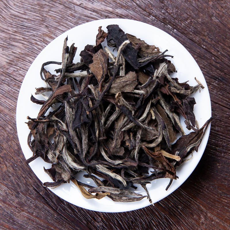 2020首届中国白茶518藏茶节纪念茶 2013年荒野老枞白牡丹