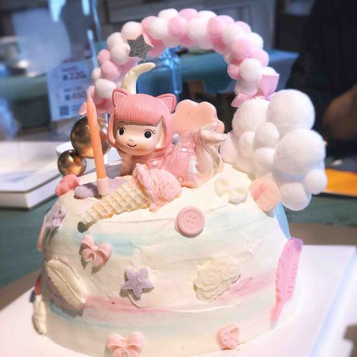 粉萌小公主蛋糕(图片为6寸效果,配件不一定一样)