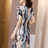 KQ-81070新款系带收腰条纹印花桑蚕丝连衣裙 商品缩略图4