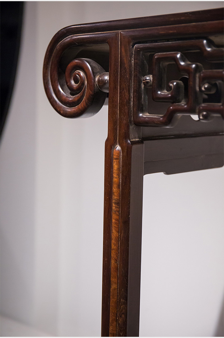 清代红木嵌瘿木龙纹琴桌