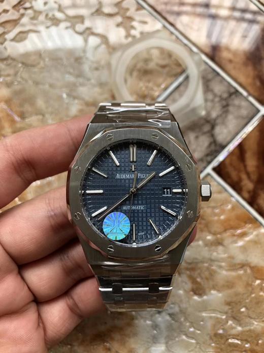 JF爱彼皇家橡树15400，3120自动机械机芯，男士手表，材料：精钢 动力储备：60小时 表径：41毫米 表壳厚度：9.8毫米 表壳材质 商品图10