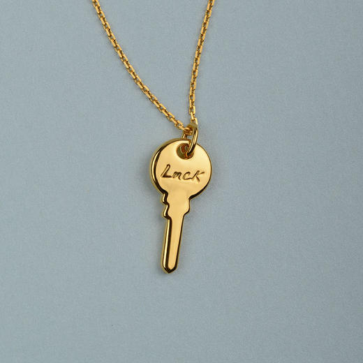 东祥声声慢系列足金黄金吊坠luck祝你幸运钥匙