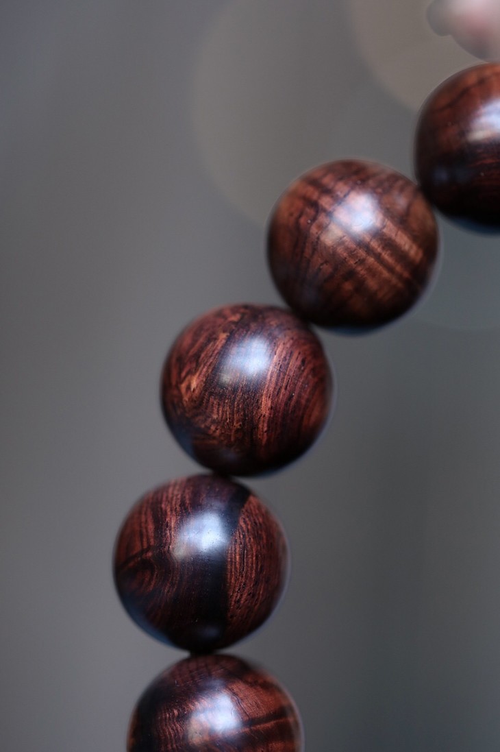 润生活海黄18mm紫油梨水波纹手串h21