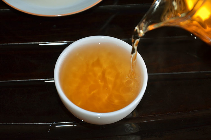 2004年班章有机黄印老生茶