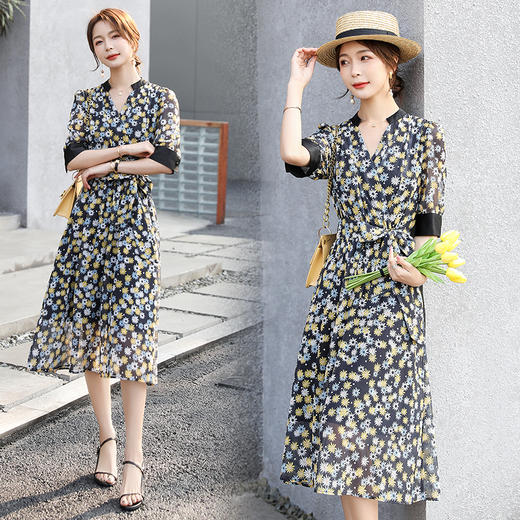 WZNH-NSYY8033（配腰带）2020年时尚v领短袖印花气质优雅连衣裙 商品图1