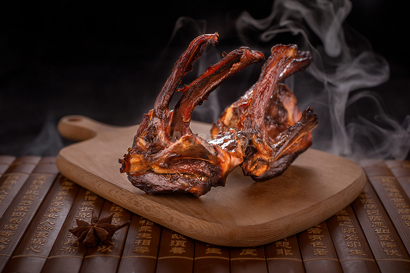 臻峰 湖南特产酱散装鸭架子5.8元个 酱香熟食小吃 办公室休闲零食鸭架子