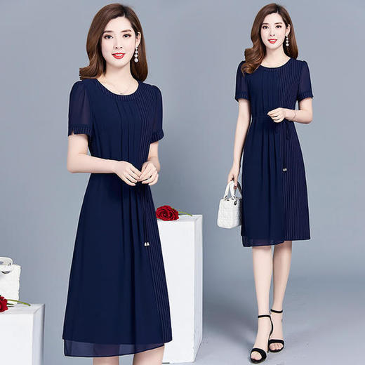 YWE-OS19ZY913修身显瘦气质大码条纹连衣裙 商品图0