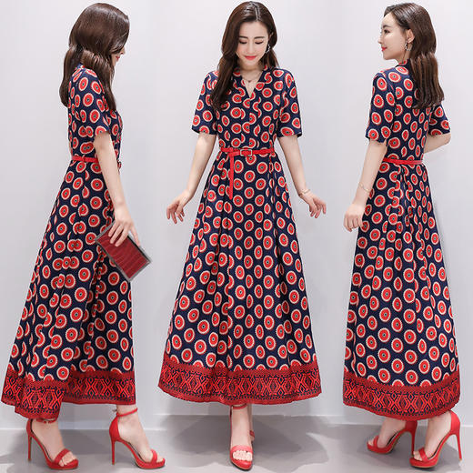 WZNH-LXI962新款欧美大牌气质显瘦洋气印花V领高端连衣裙 商品图2