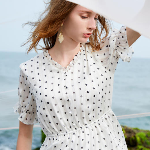 欧芮儿夏装新品V领短袖波点雪纺连衣裙女中长款A字收腰蛋糕裙9XLB21310 商品图3