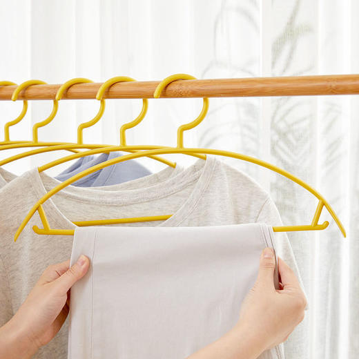 【衣架】家用防滑晾衣架塑料成人宽肩半圆衣架子无痕衣撑衣挂 商品图1