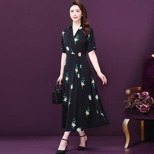 WXY-W-LKE-Q263W新款法式洋气雏菊V领淑女雪纺裙 商品图0