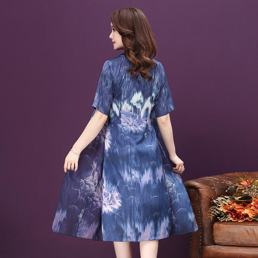 XFFS-5501新款桑蚕丝妈妈装显瘦假两件连衣裙 商品图4