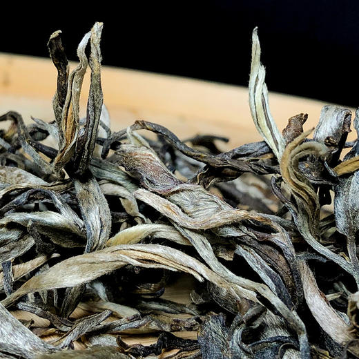 【凰馨古茶】凤凰窝单株普洱生茶800年古树19春100g 商品图1