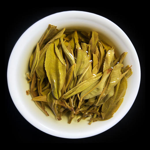 凰馨古茶【老班盆】普洱茶生茶云南700年古树纯料17年春茶 商品图3
