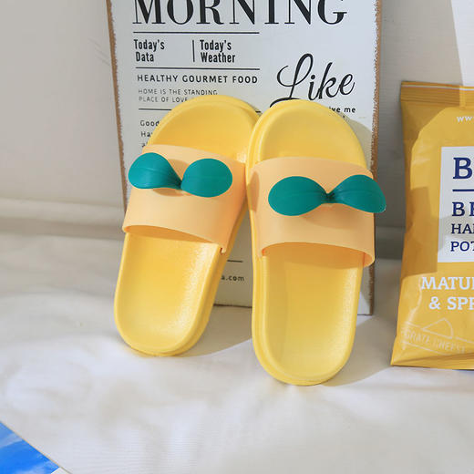 网红长草卡通可爱儿童拖鞋 | 新款宝宝软底防滑外穿凉拖 商品图2