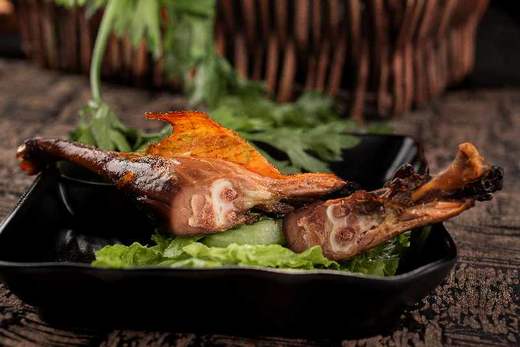 臻峰 湖南特产散装鸡腿15.9元/个 酱香熟食小吃 办公室休闲零食酱鸡腿 商品图2