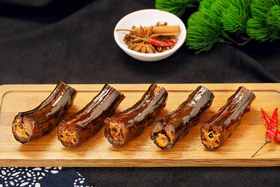 臻峰 湖南特产散装鸭脖9.8元/个 酱香熟食小吃 办公室休闲零食酱鸭脖