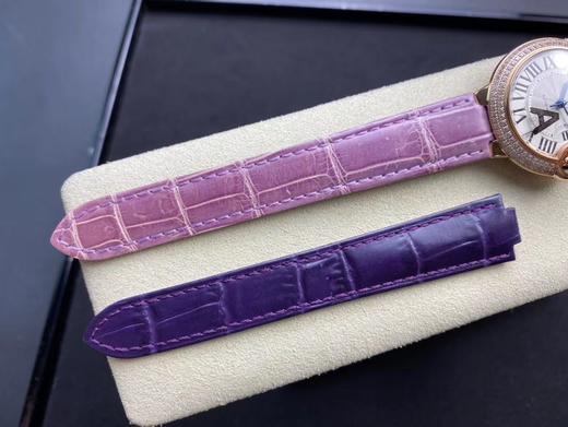 客户订制鳄鱼皮带
V6-33蓝气球 V7版 ❗️全面到货💓💓
进口油墨印刷，保证字体光泽饱满。超精密镀银扭索雕纹表盘，底纹放大多少倍依然光滑无瑕疵。进口蓝色尖晶石，绽放迷人幽兰之光。一次成型蓝宝石 商品图9