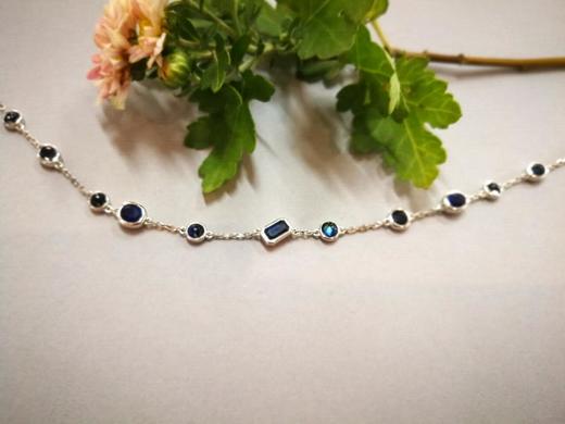 蓝宝石配蓝色月光石轻奢款手链 商品图9