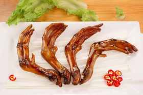 臻峰 湖南特产散装鸭掌4元/个 酱香熟食小吃 办公室休闲零食酱鸭掌