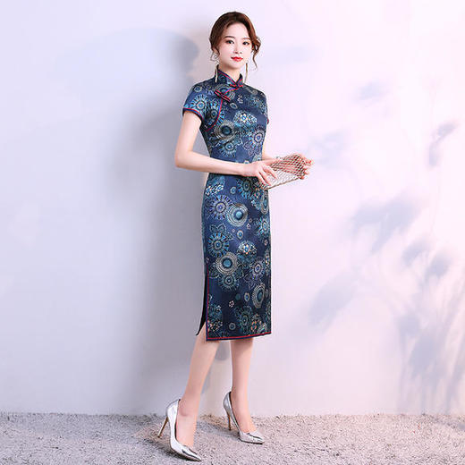 SZZH-18新款时尚潮流真丝立领旗袍 商品图2