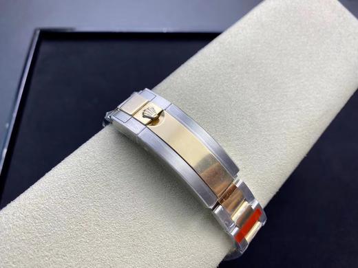 GM经典表款:14k包金 劳力士潜水SUB间金蓝水鬼系列: 因不断的追求而不断去完善和改进，现攻克了“牙花圈口”的包金工艺。全面推出:正宗904L钢材包金系列:采用9999真金0.3 商品图9