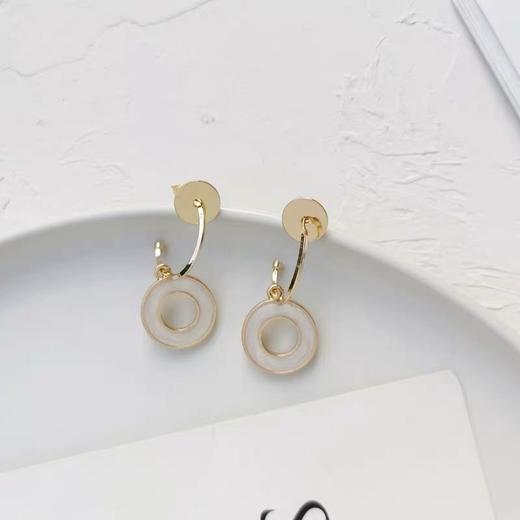 S925 银高级感C字耳钉 商品图1