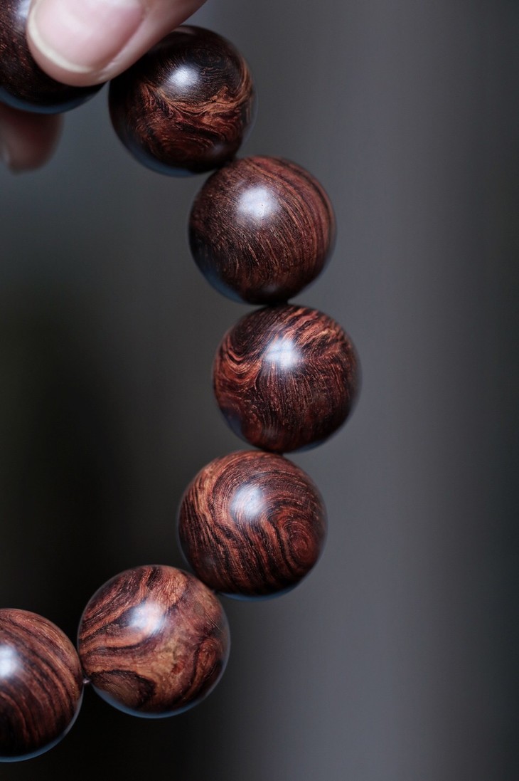 润生活2012海黄油梨水波纹手串h34