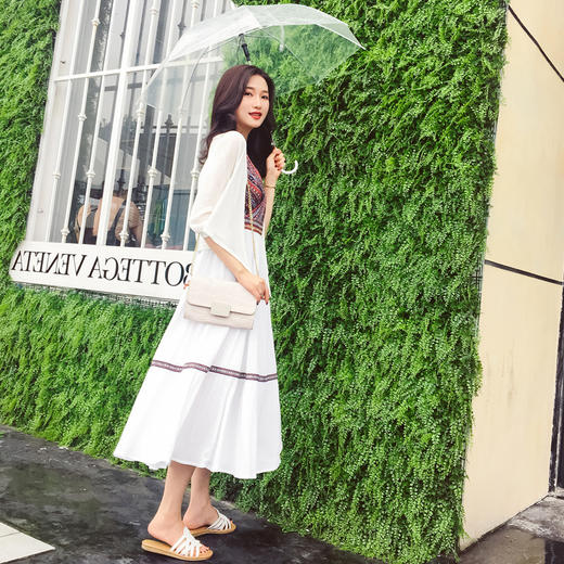 HSN-8818民族风旅游连衣裙小清新吊带裙披肩两件套 商品图1