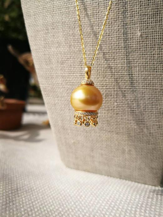 宫灯14.8-16mmMM南洋金珠18K金镶钻石珍珠吊坠 商品图2