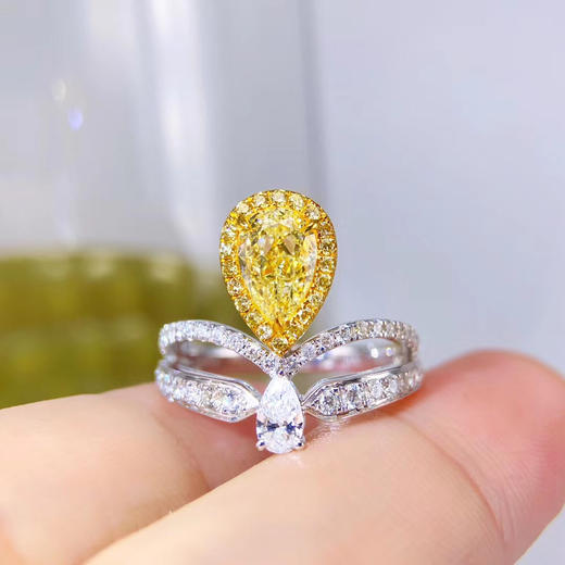 1023卡水滴黄钻戒指n超美颜值尚美款黄钻戒指梨形黄钻颜色饱满璀璨