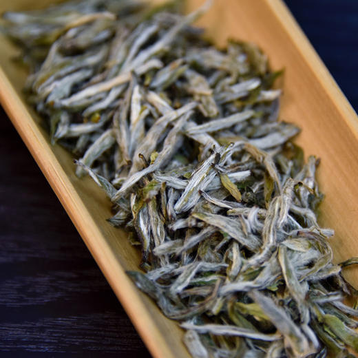 中茶蝴蝶牌福鼎白茶2020年太姥银针白茶饼200g  雅露系列5912 中粮出品 商品图1