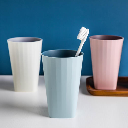 摩登主妇洗漱口杯家用刷牙杯子创意可爱手柄牙缸杯情侣牙刷杯套装