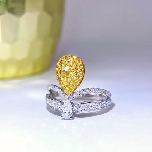1023卡水滴黄钻戒指n超美颜值尚美款黄钻戒指梨形黄钻颜色饱满璀璨