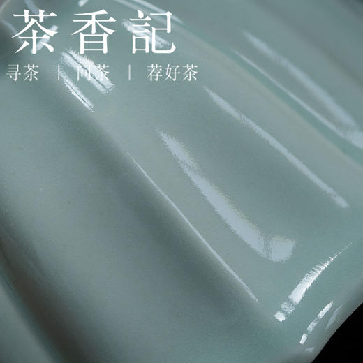 茶香记 菱花菖蒲盆 豆青釉 天野造物 素朴挺秀 花器 商品图3