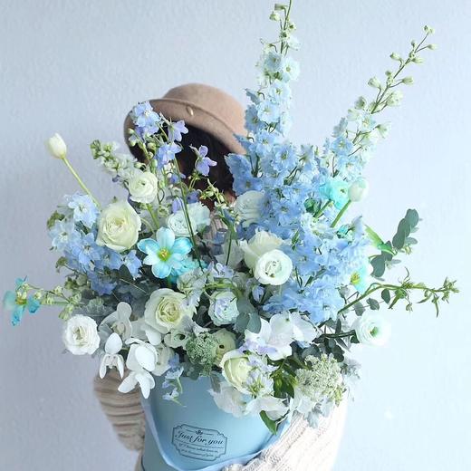 《水晶之恋》大号蓝色系气球抱抱桶 商品图0