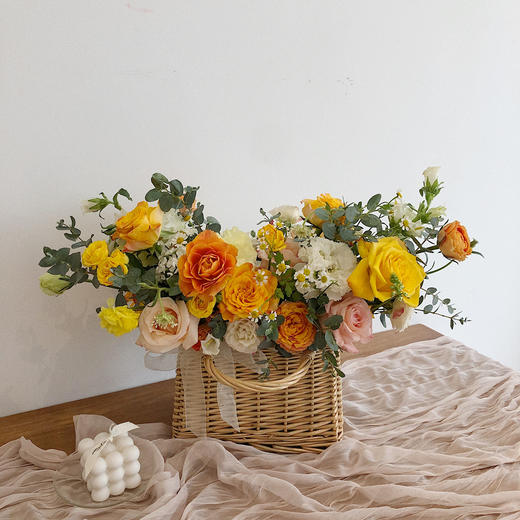 花艺 馨悦暖色系T型手提花篮 商品图0