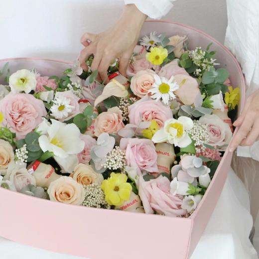 《欢乐多》粉色系鲜花酸奶爱心盒 商品图1