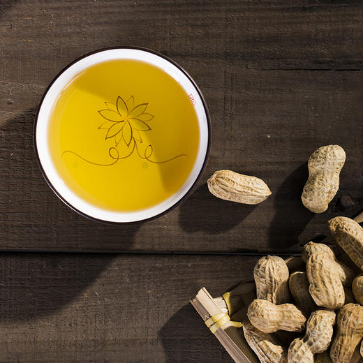 胡姬花 古法小榨花生油900ml*2瓶 食用油物理压榨 炒菜家用瓶装 商品图1