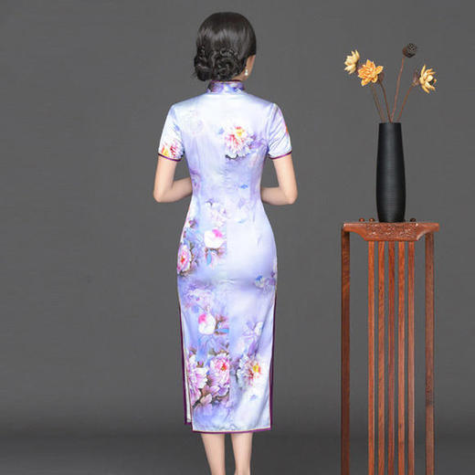 HZ-1715E新品中式立领复古真丝旗袍 商品图3