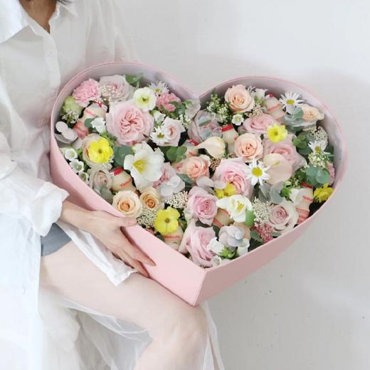《欢乐多》粉色系鲜花酸奶爱心盒 商品图0