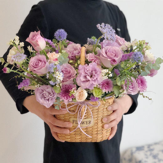  花艺 馨悦手提花篮 商品图0